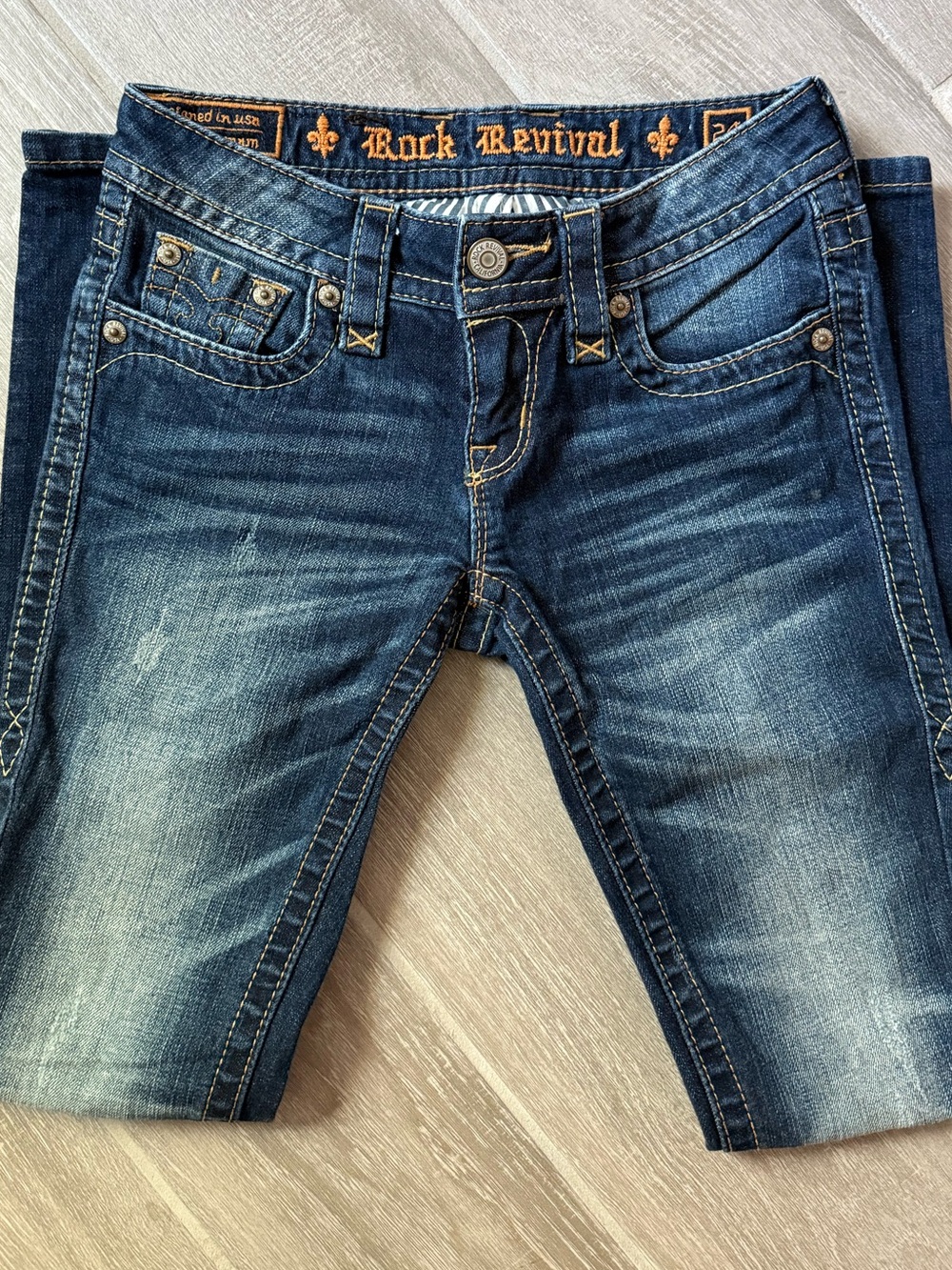 rock revival women’s anabela jeans